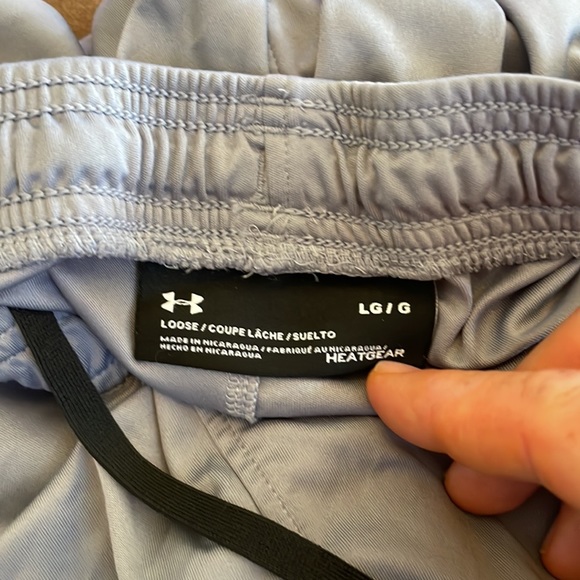 Under Armour Men’s Size L - Picture 4 of 4